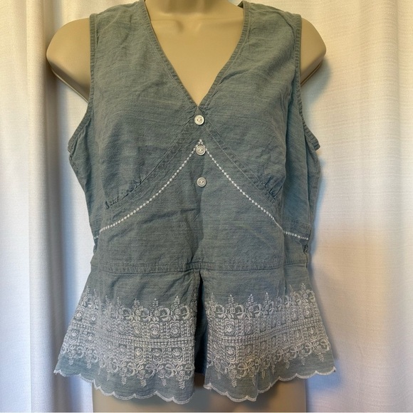 Columbia XCO Women's Blue Chambray Sleeveless Boho Tank Top Embroidered Size S - Picture 1 of 12